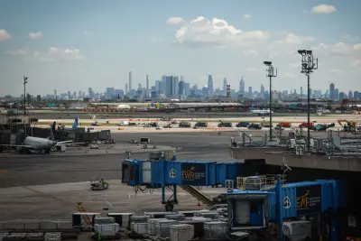 A Newark air traffic controller on how it felt when systems went dark